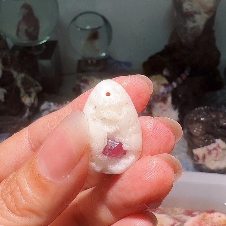 凡***外天然辰砂天然朱砂原矿吊坠