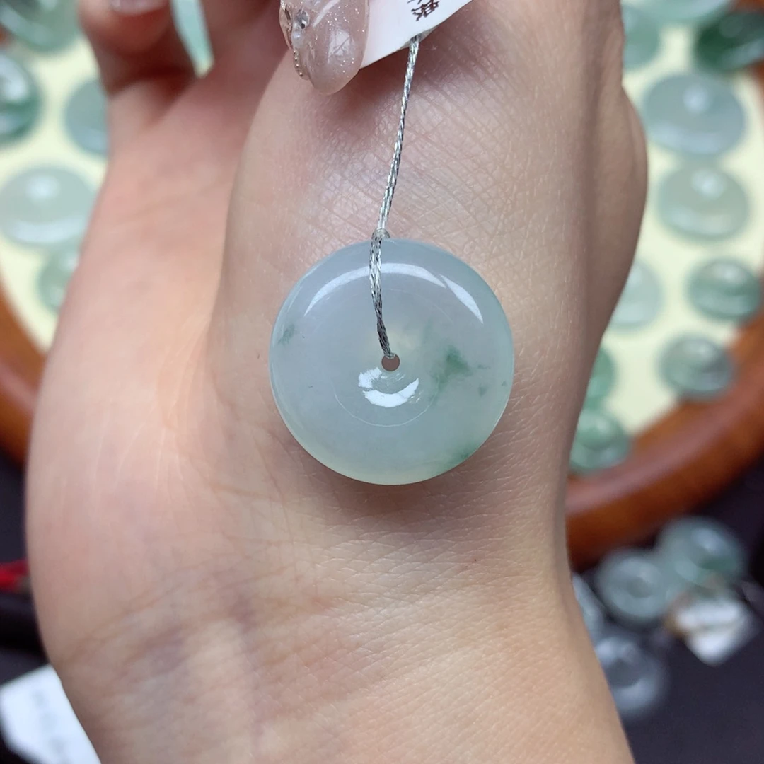 翡翠未镶嵌颈饰吊坠19.3/6mm