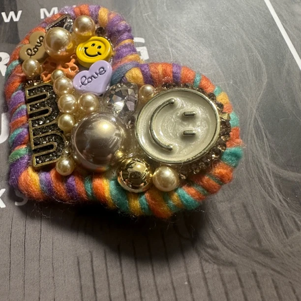 C077彩虹色爱心笑脸边夹