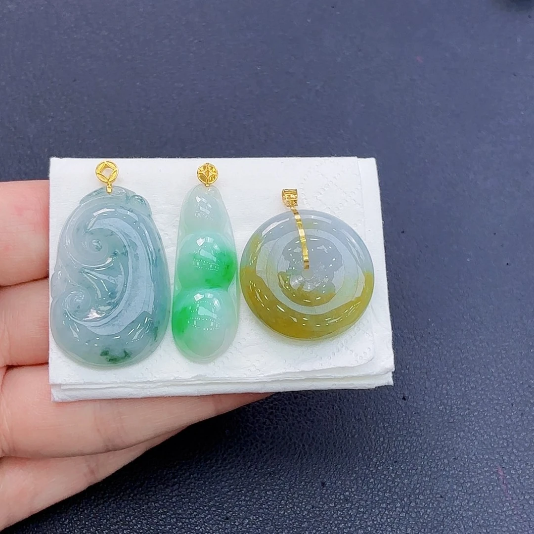 翡翠18K金镶嵌颈饰精品•吊坠