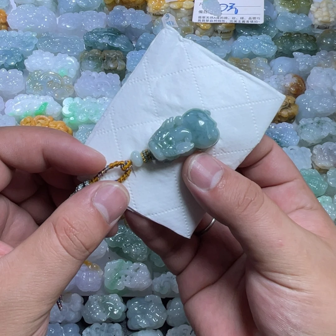 翡翠未镶嵌颈饰天然