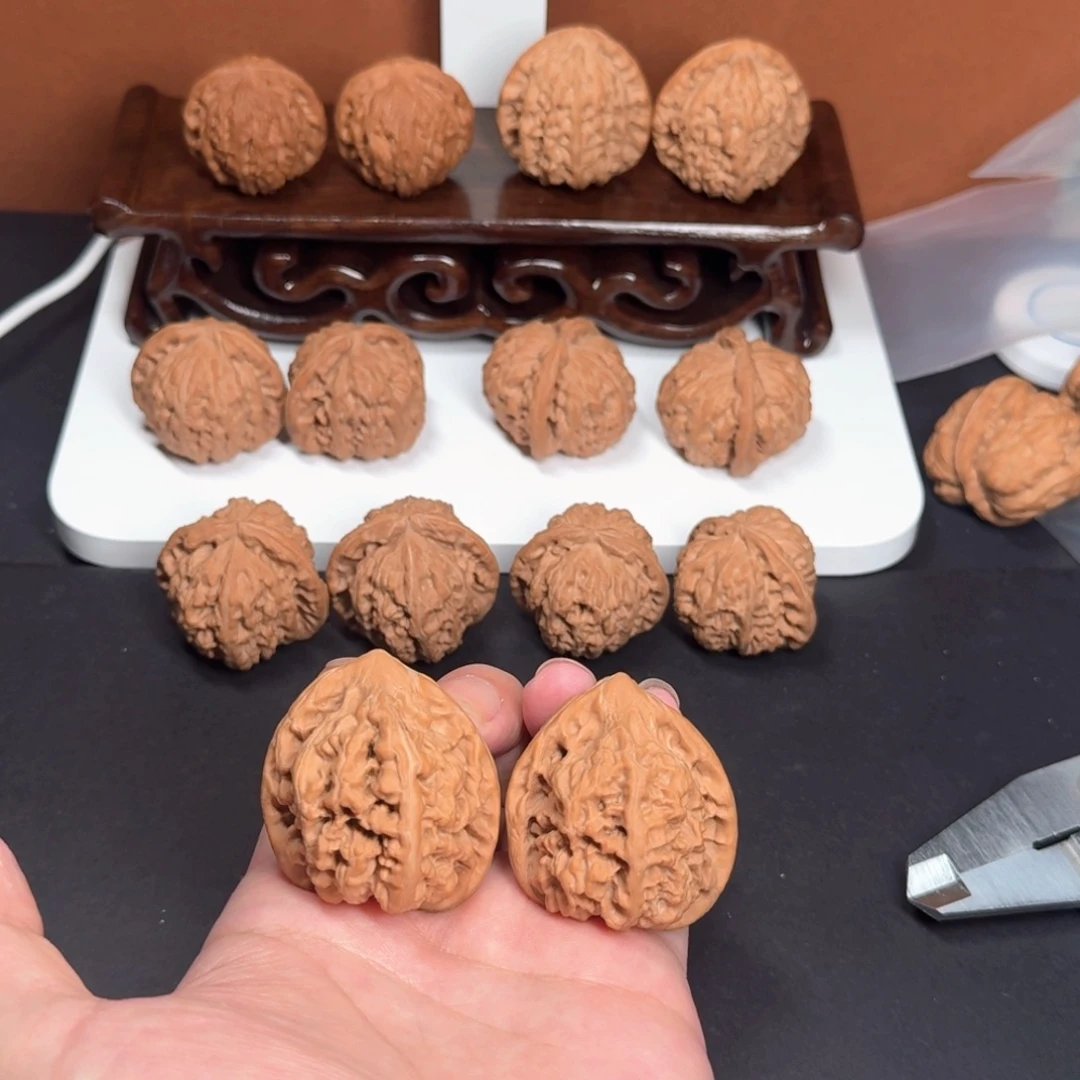 小***乔文玩核桃把件40承德粗筋