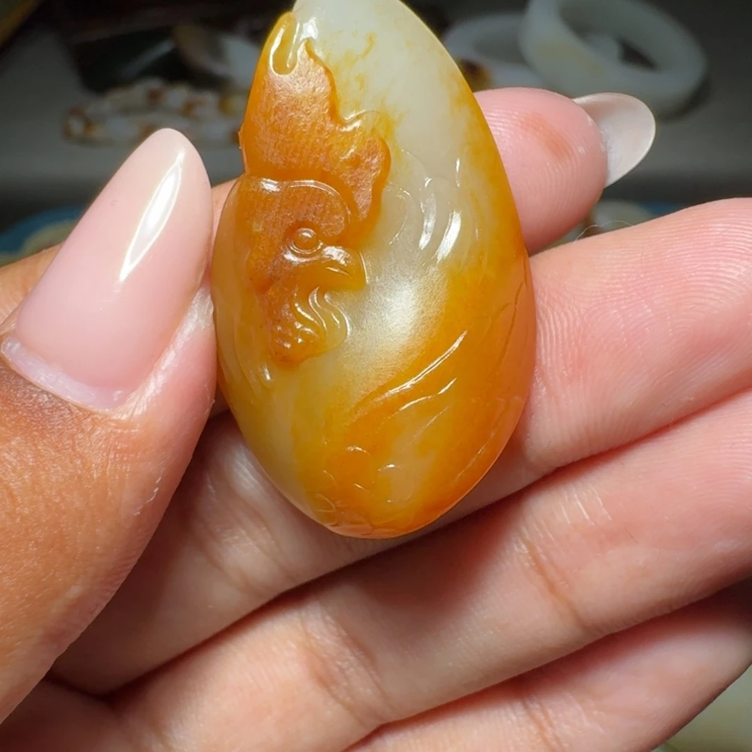 /***7和田玉未镶嵌颈饰