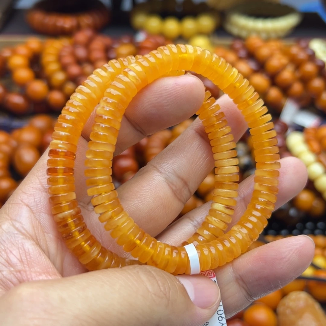 琥珀未镶嵌珠宝奇石多样性发其一