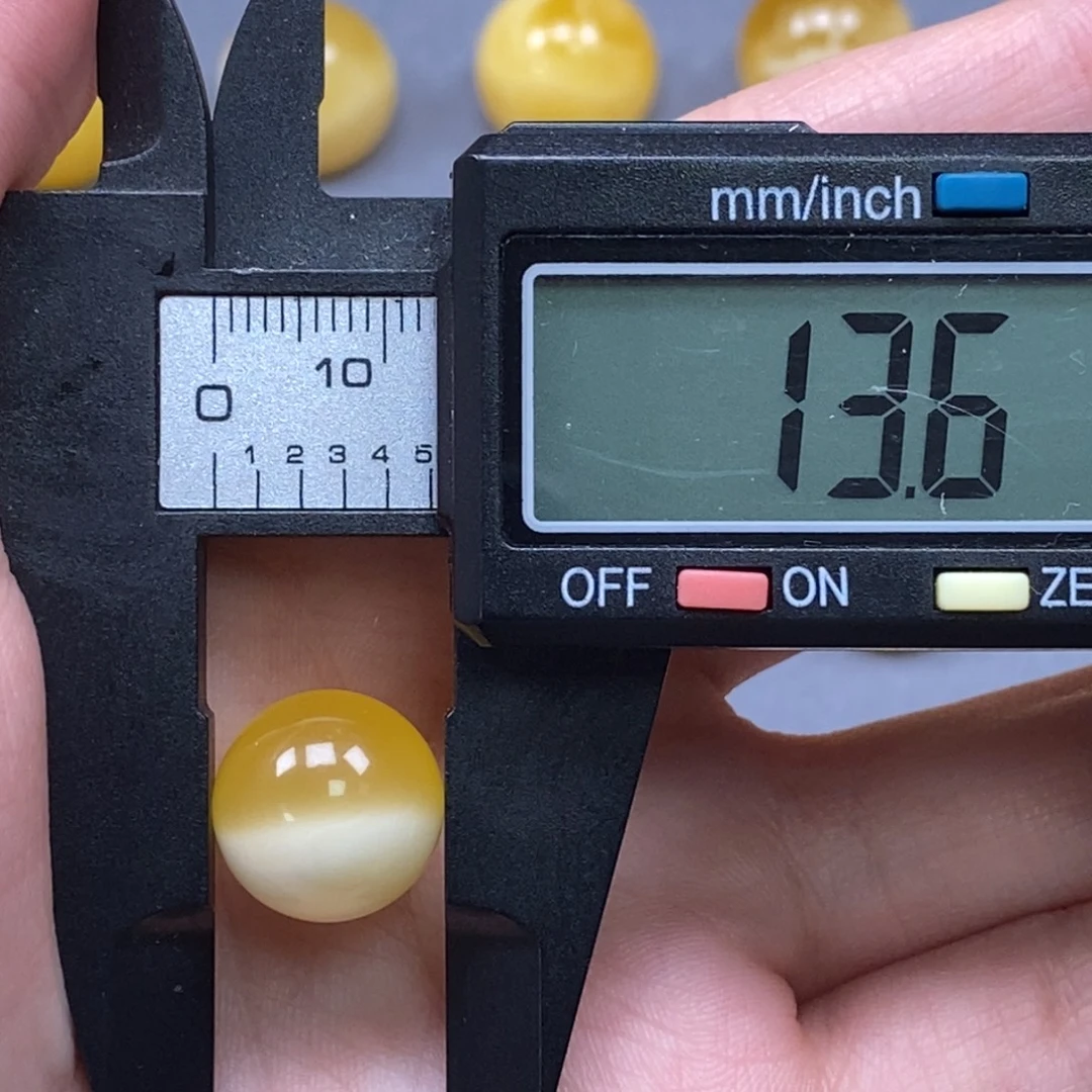 零***度裸石琥珀未镶嵌纯天然