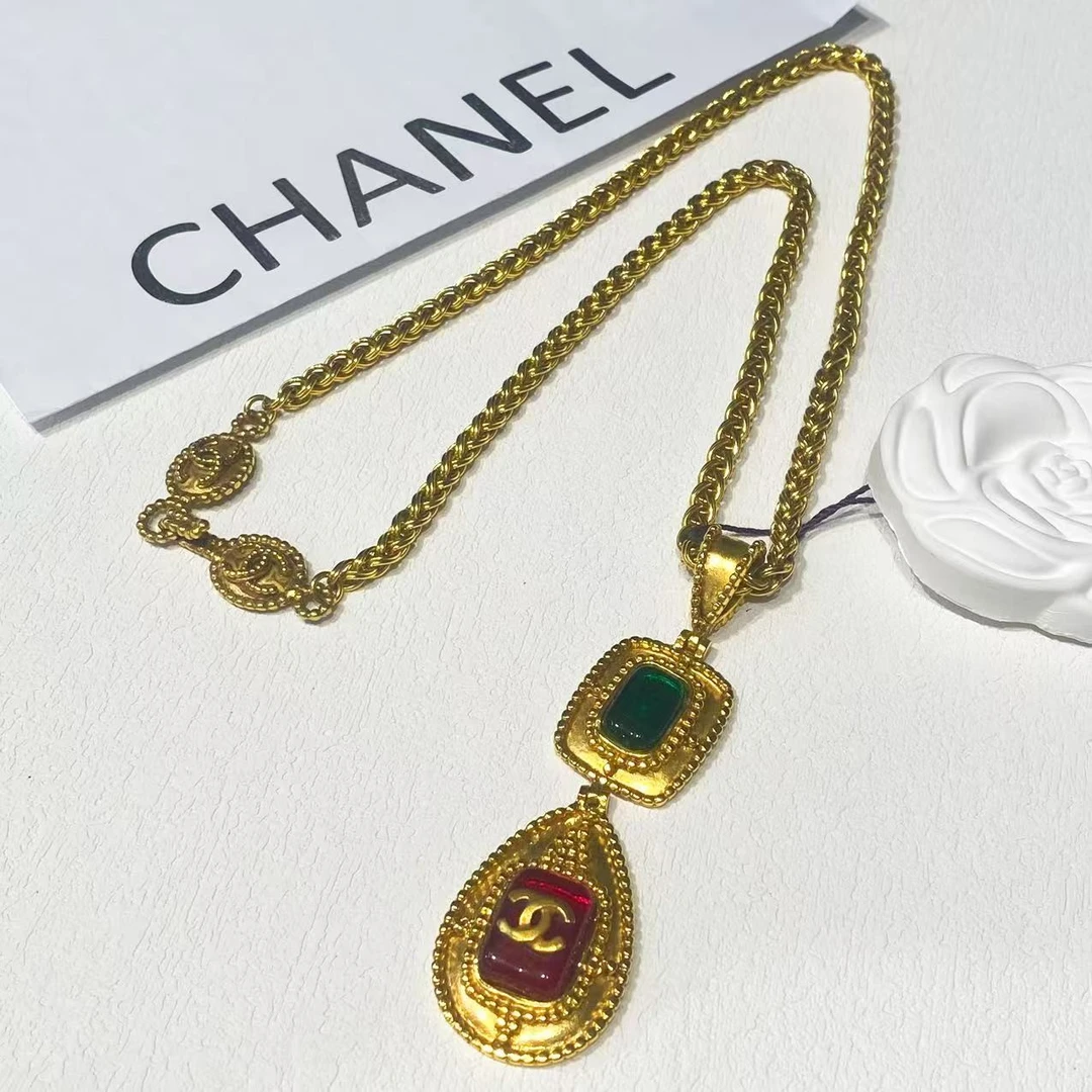 95新 Chanel/香奈儿 中古素金红绿琉璃双C项链/CH5102