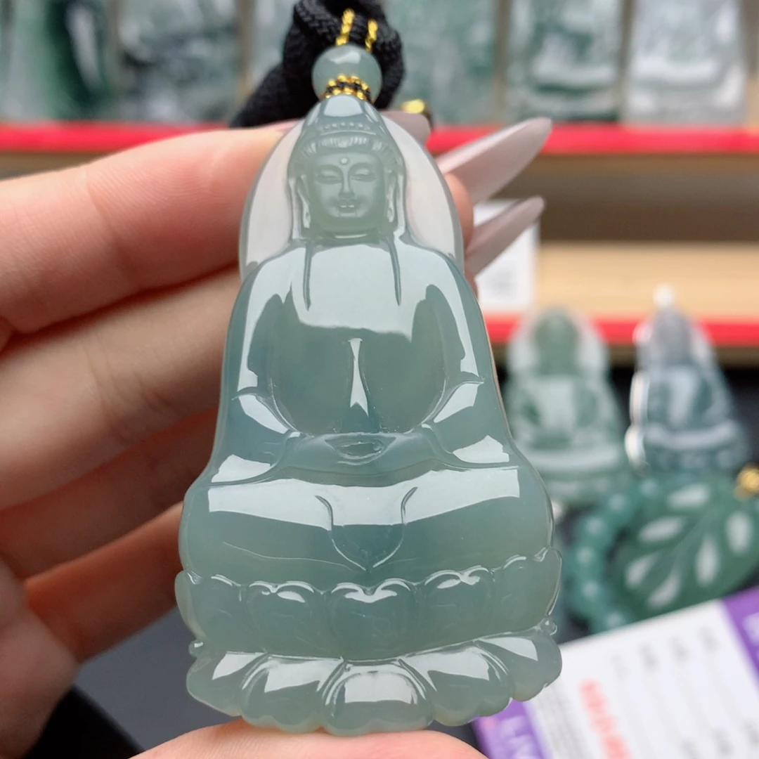 翡翠未镶嵌颈饰素衣观音