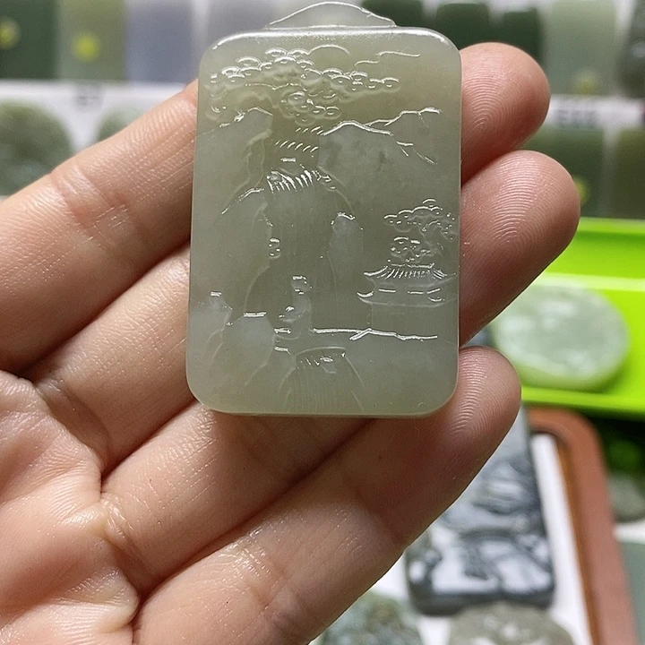 和田玉颈饰未镶嵌小***匠