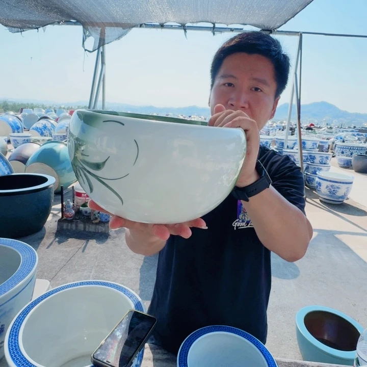 瓷片直径23，高13。。。。