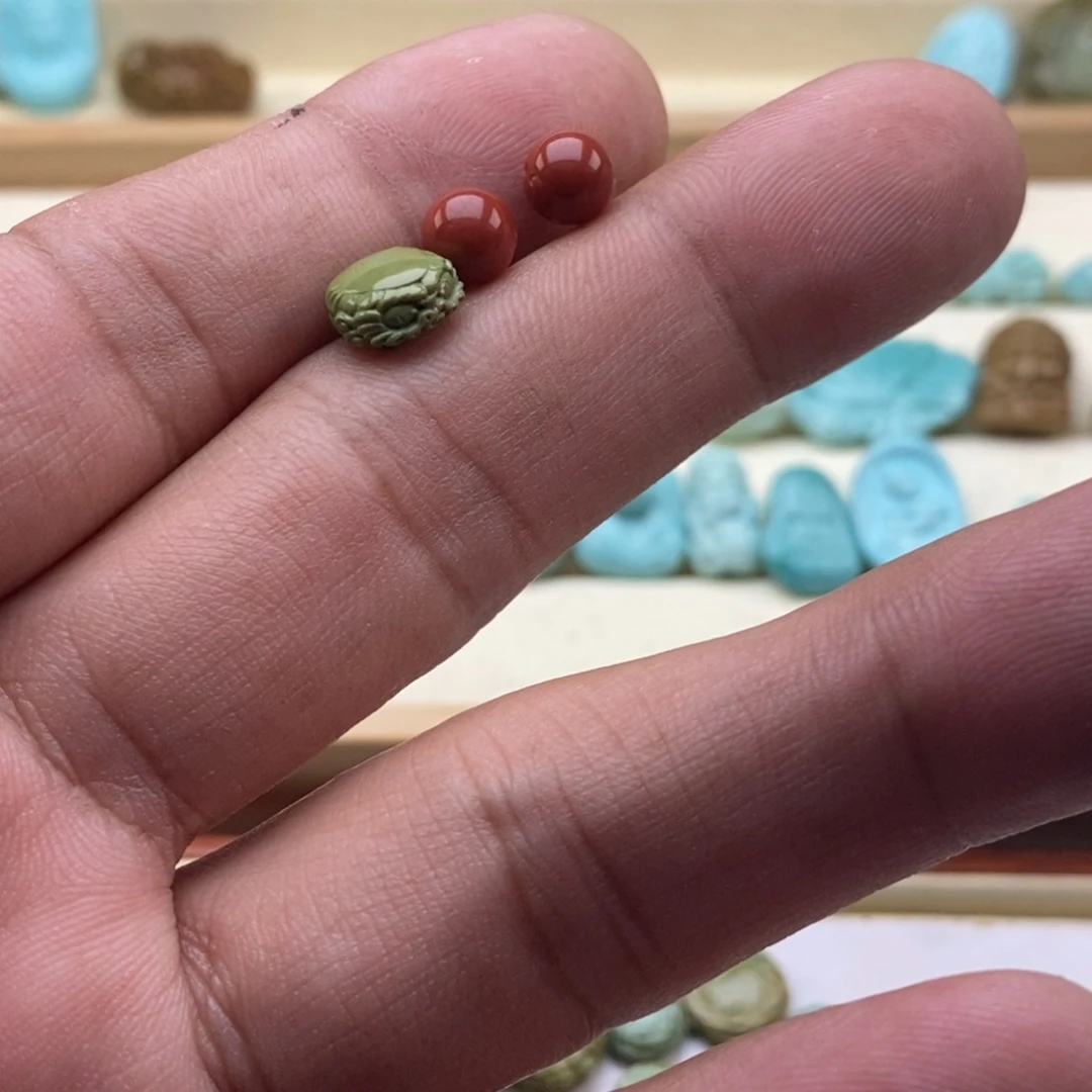 老***瘩未镶嵌南红玛瑙珠宝半成品