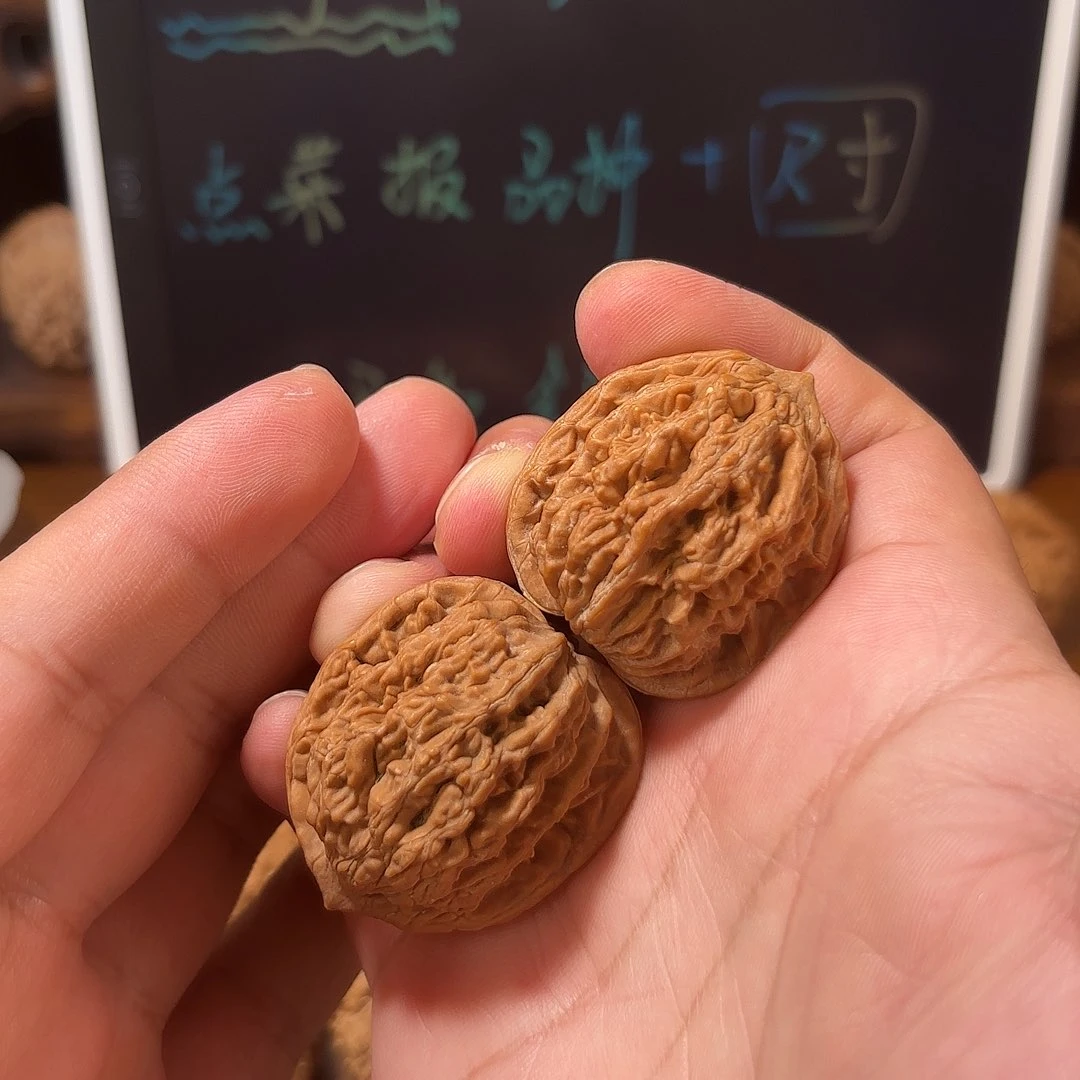 文玩核桃吊坠全品房山虎头边36