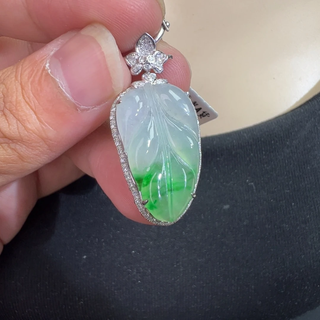 翡翠18K金镶嵌吊坠(不含链)