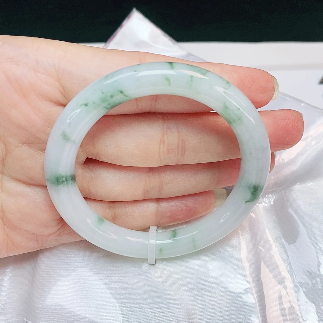 翡翠未镶嵌手镯圆53