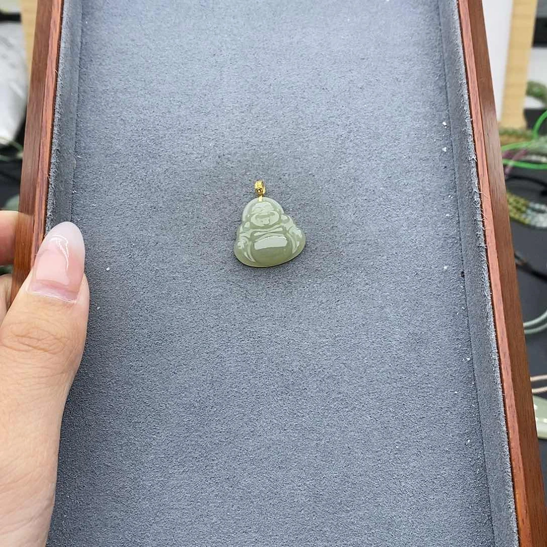 和田玉吊坠(不含链)18K金镶嵌