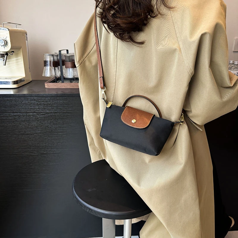 流行爆款小包包女2025新款休闲百搭斜挎包韩系时尚手拎饺子包