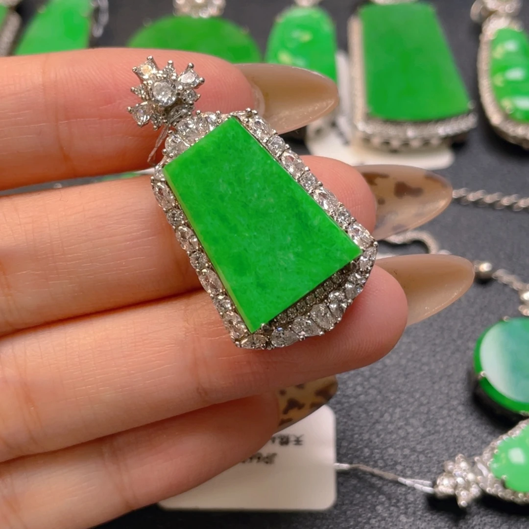 翡翠银S925镶嵌颈饰