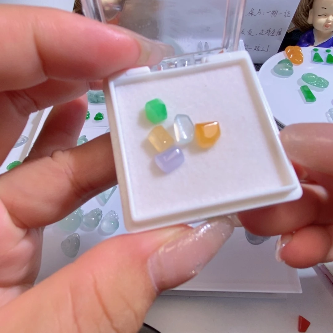 未镶嵌定制翡翠翡翠