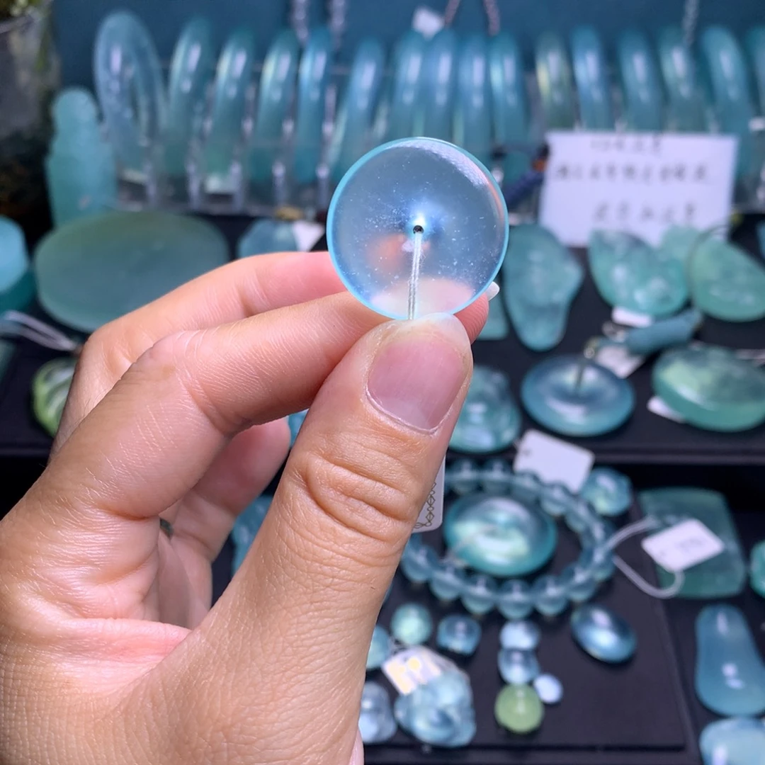 未镶嵌蛇纹石玉挂坠