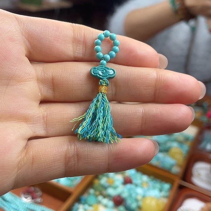 南红玛瑙未镶嵌耳饰