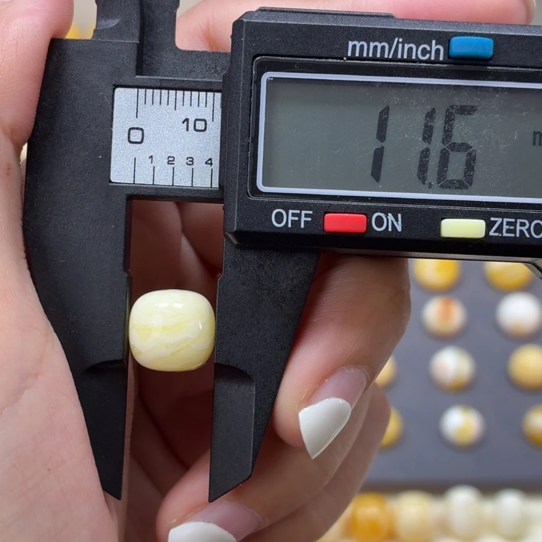 琥珀未镶嵌裸石乌料虎皮纹老型11.6mm