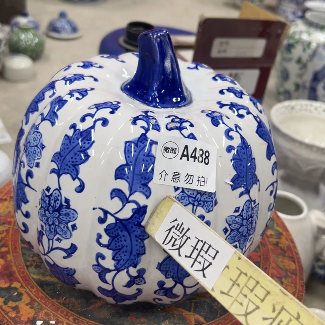 微瑕青花瓷器值得厚爱