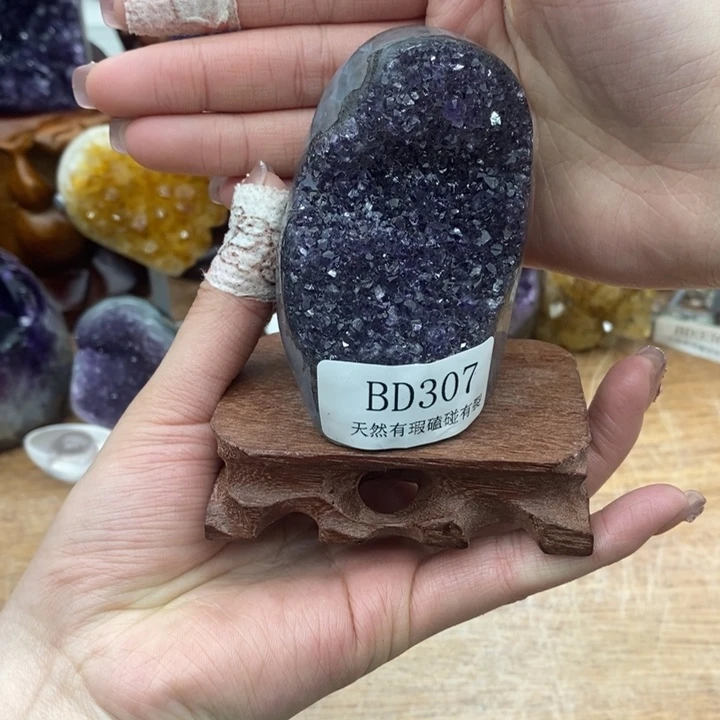 紫晶未镶嵌大型摆件（非配饰）