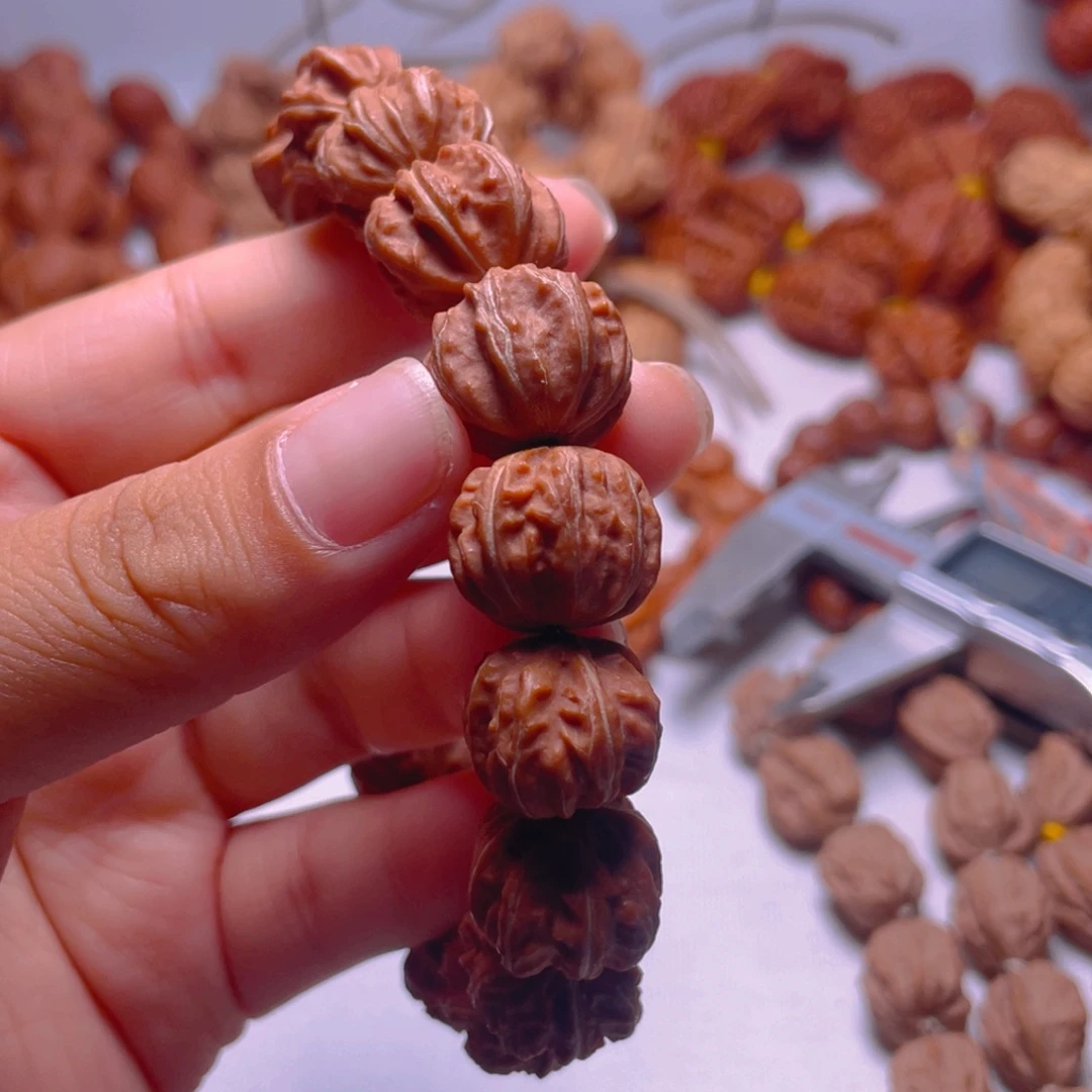 用***0文玩核桃手串京八棱