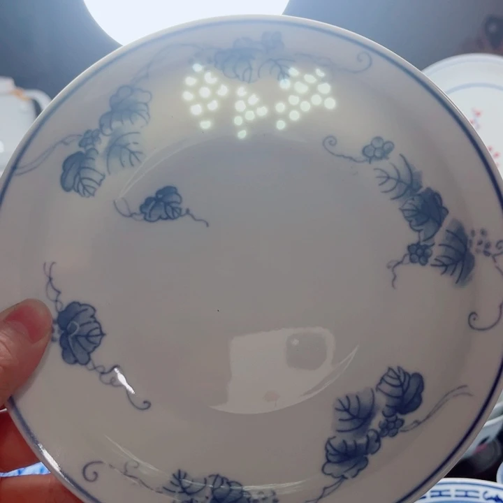 青花玲珑7寸窝盘葡萄