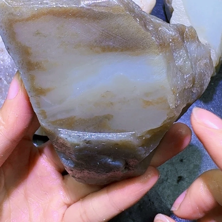 和田玉未镶嵌珠宝半成品