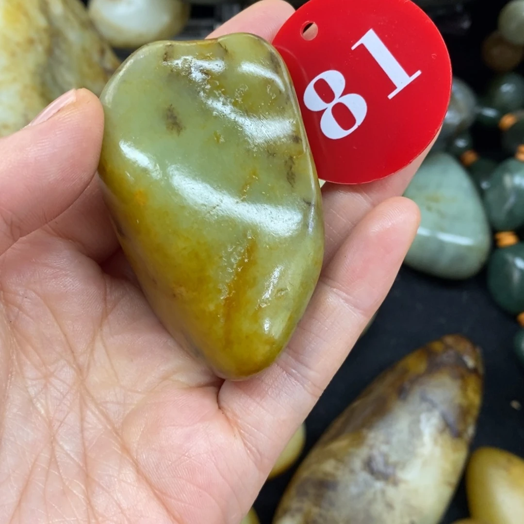 未镶嵌和田玉（糖玉）挂件