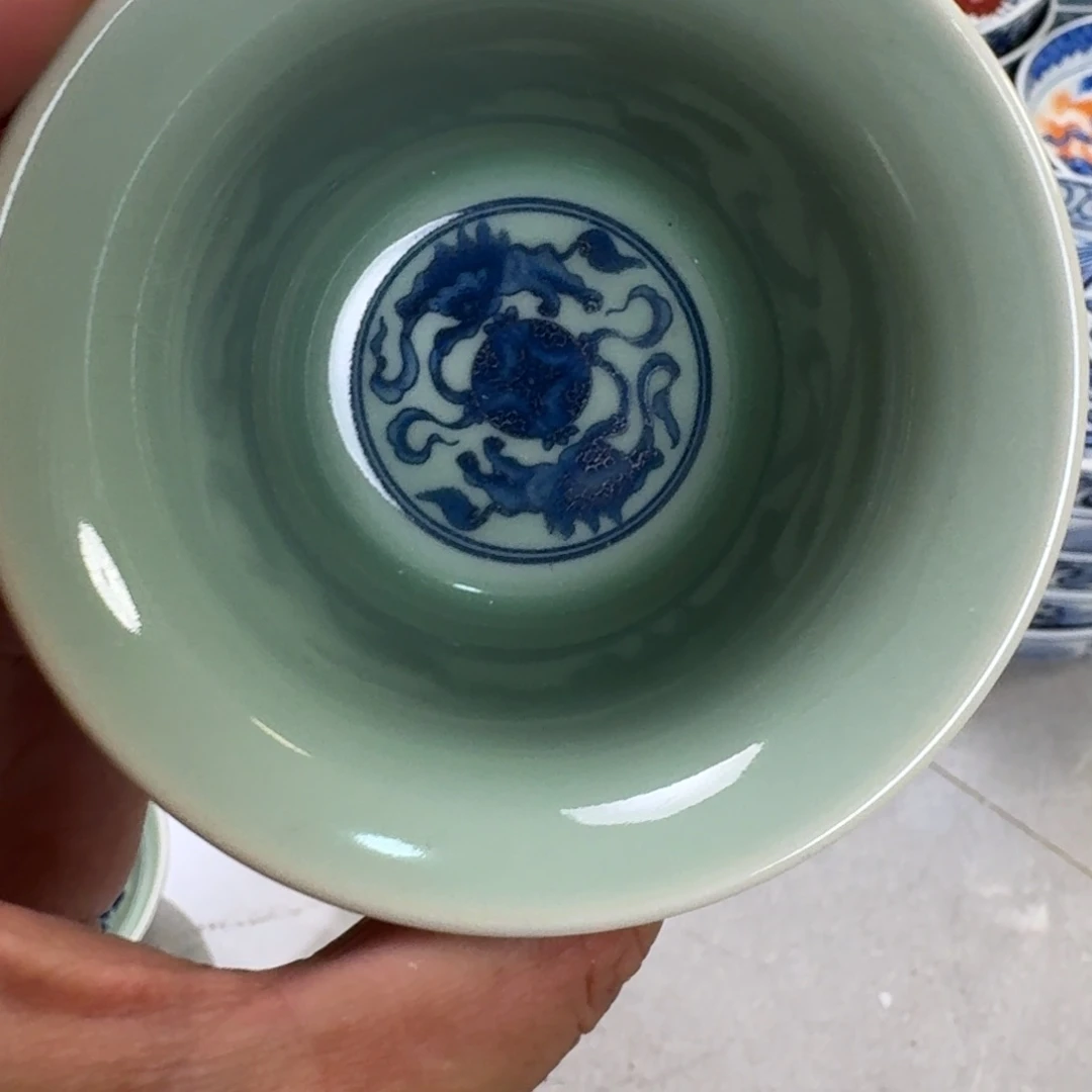 杯清釉青花缠枝莲两才盖碗