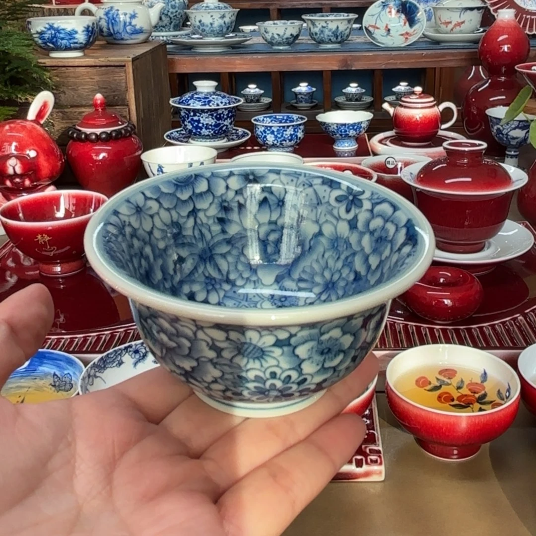 闻轩坊柴窑，满绘万花压手杯
