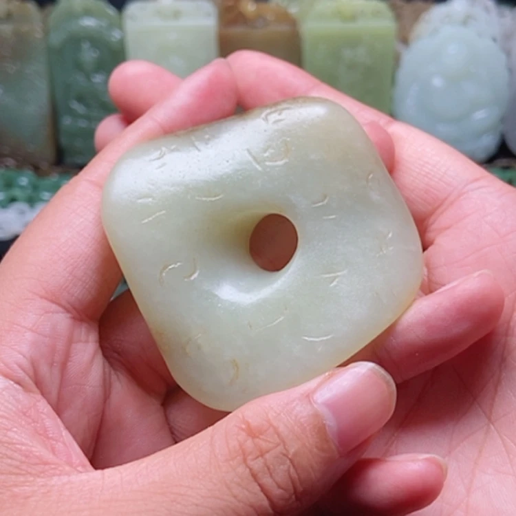 【闪购商品】和田玉未镶嵌颈饰九*