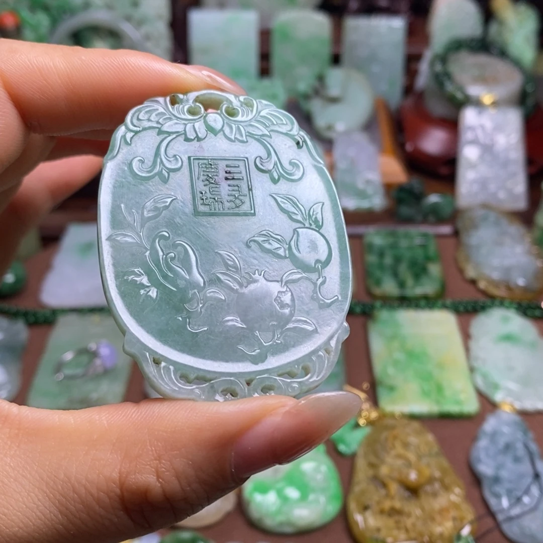 得***茶翡翠未镶嵌挂件1111111111111111