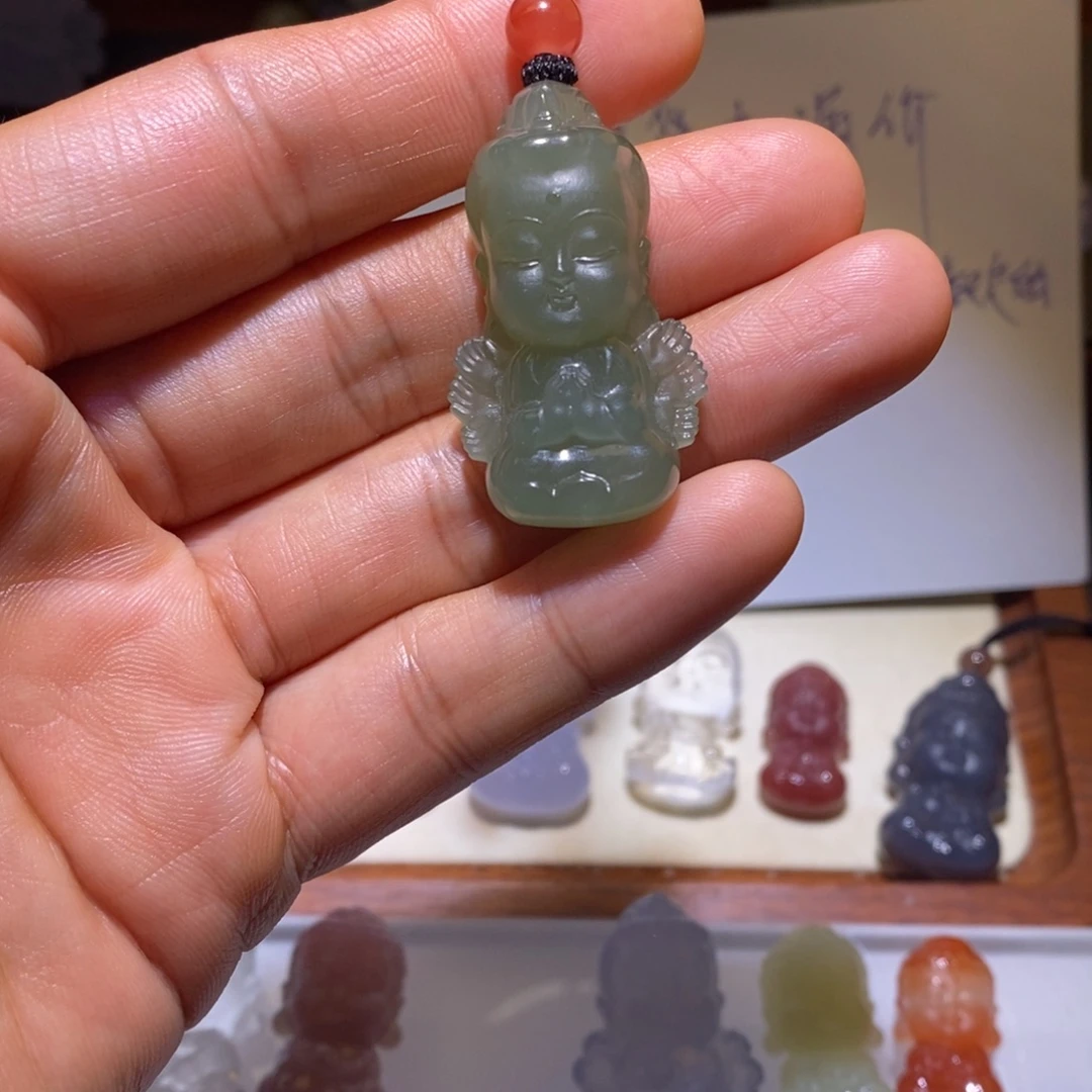 *****和田玉未镶嵌颈饰宝宝佛