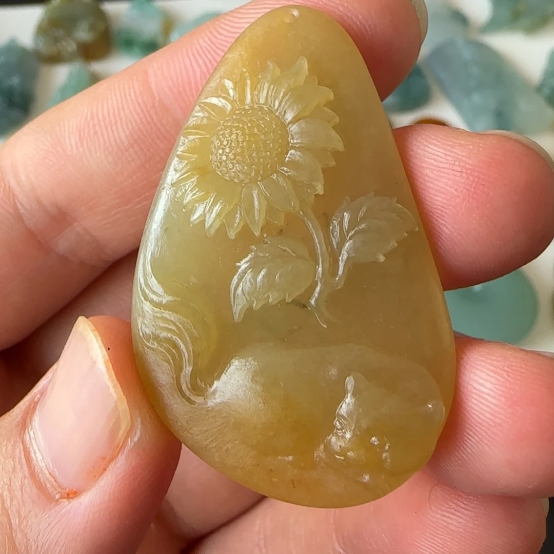 定制翡翠未镶嵌翡翠挂件