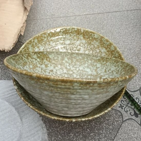 瓷片陶瓷盤子碗啥都有