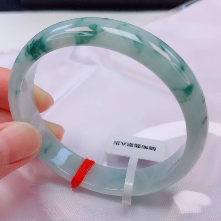 翡翠未镶嵌手镯58圈口