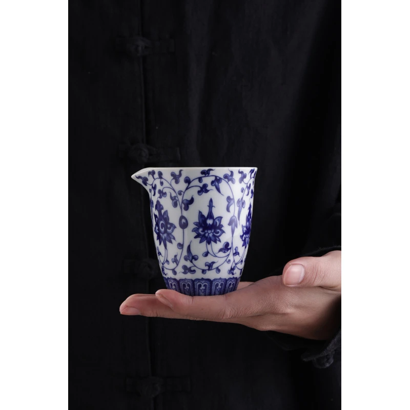 （越记窑）泥谷堂-新款缠枝莲公道杯