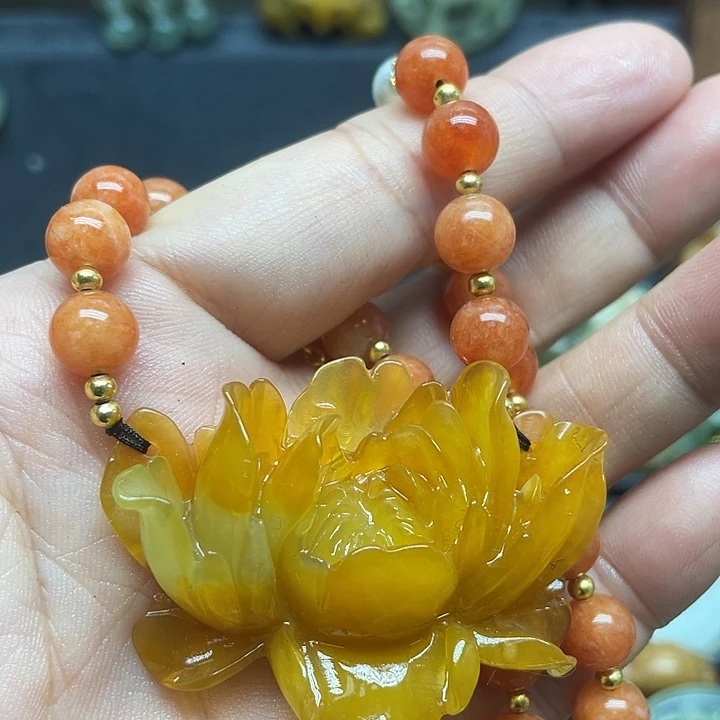 未镶嵌蛇纹石玉颈饰