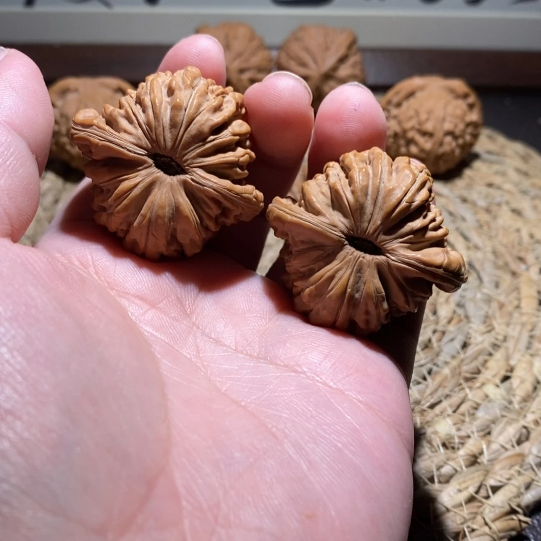 吊坠桃核41汉高楼