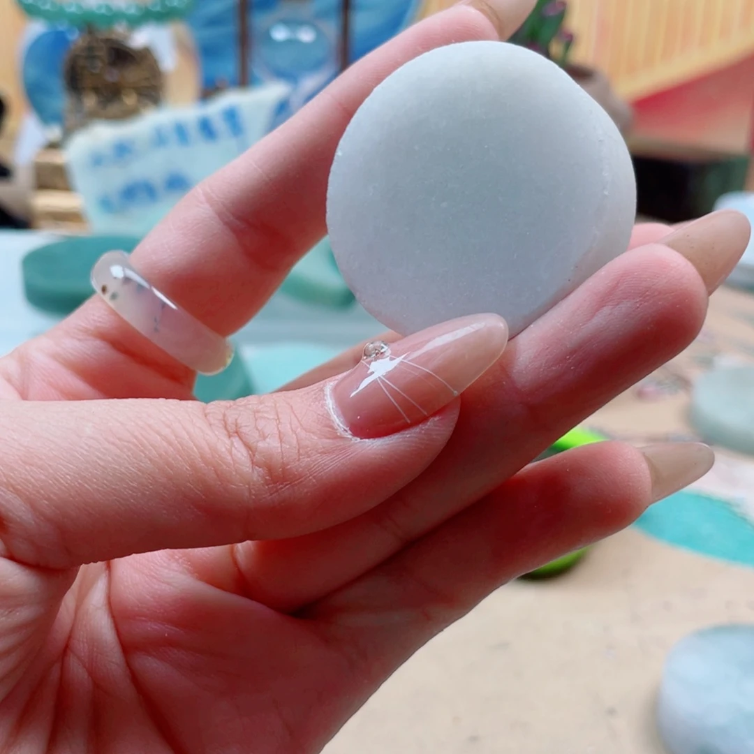 翡翠未镶嵌颈饰087……