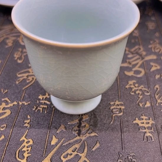 汝瓷天蓝釉高足莲花杯