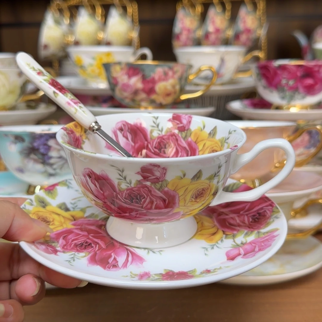 45%以上骨粉骨瓷繁华一杯一碟一勺快递装（拍两套送杯架）