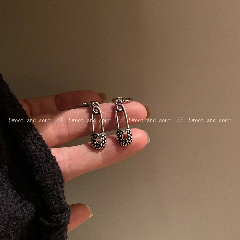 合金树脂耳饰 小众百搭设计感时尚复古轻奢冷淡风耳钉8397-01