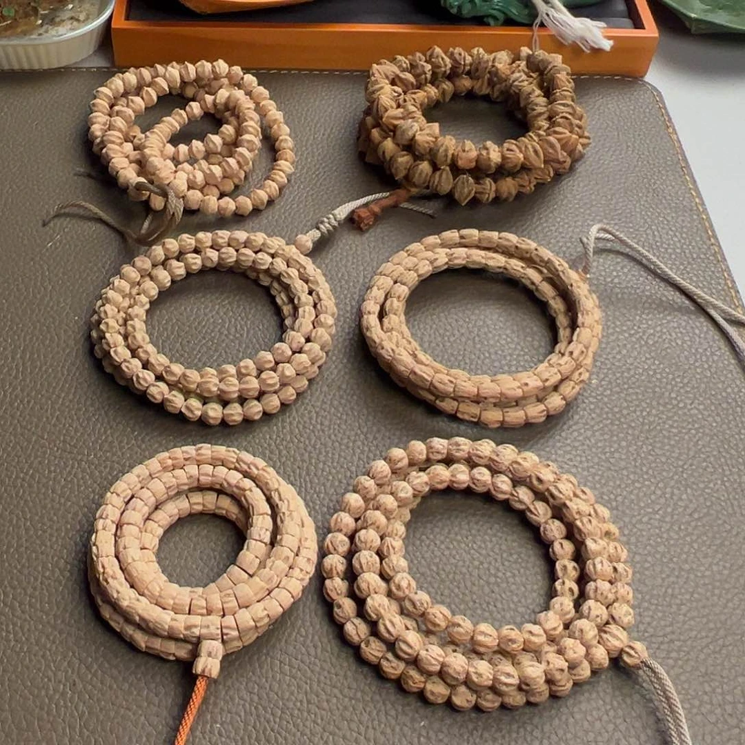 柏香籽/百香籽吊坠?