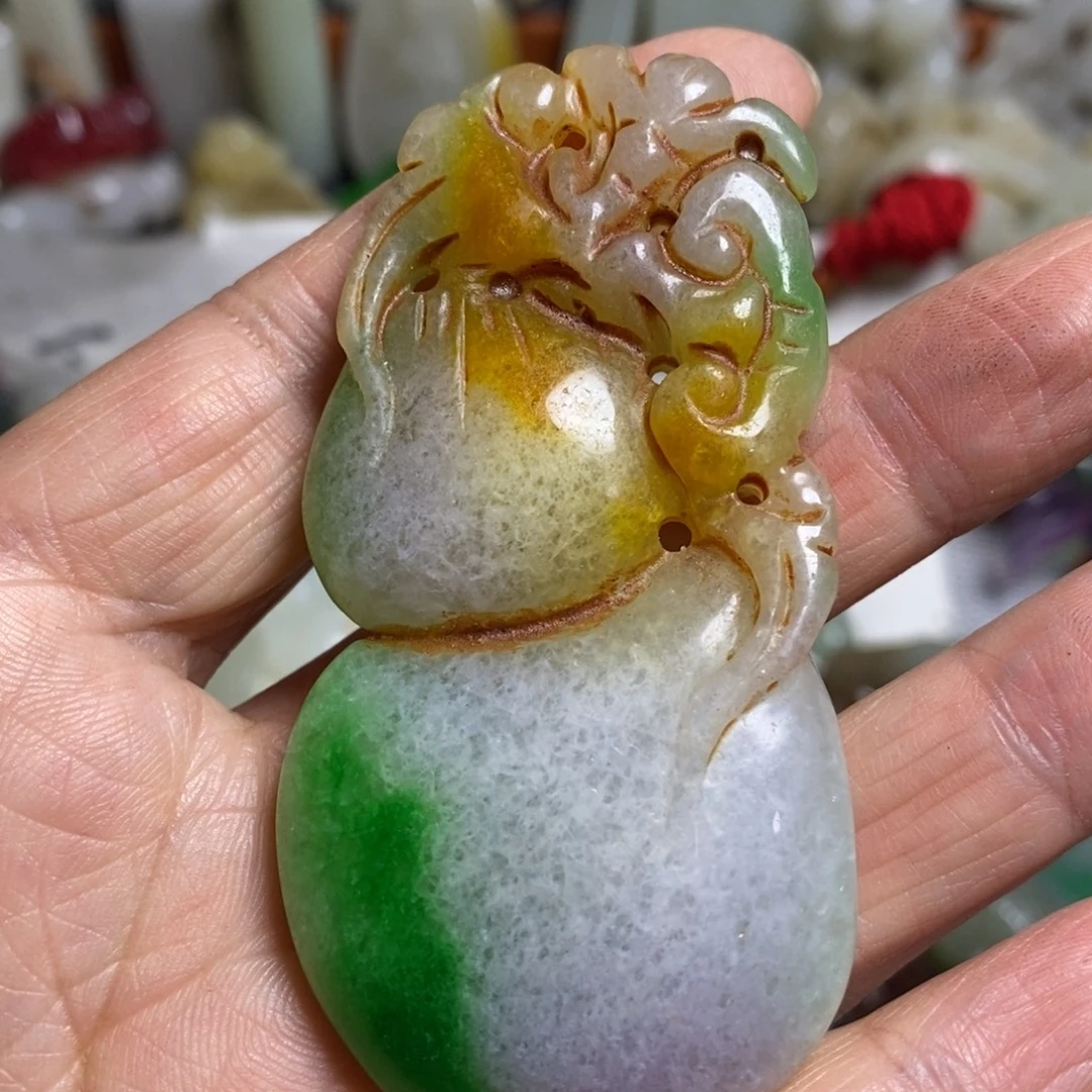 和田玉（糖玉）未镶嵌颈饰