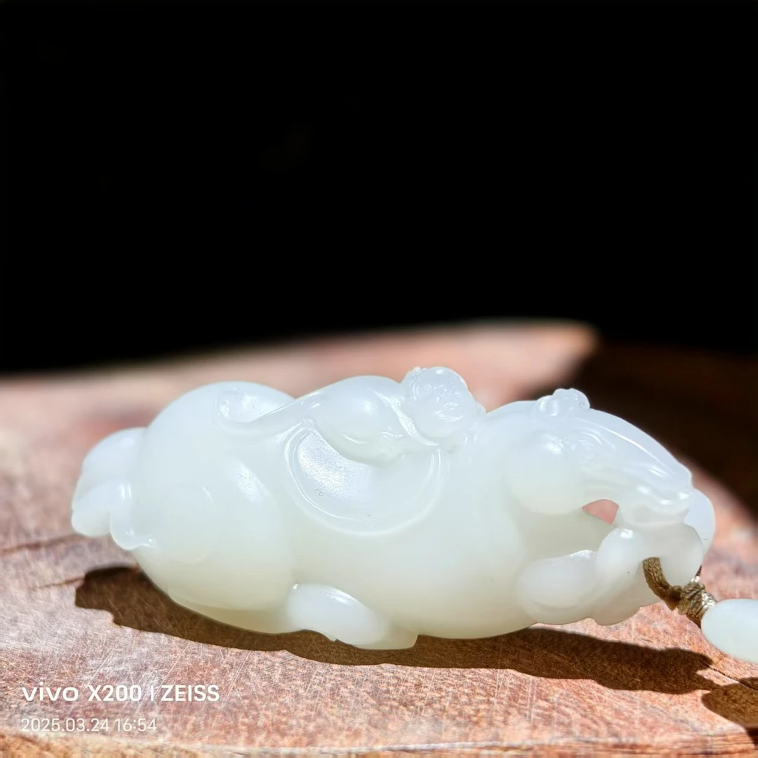 米达姐【米达姐和田玉】米达料马上封侯——手工精雕