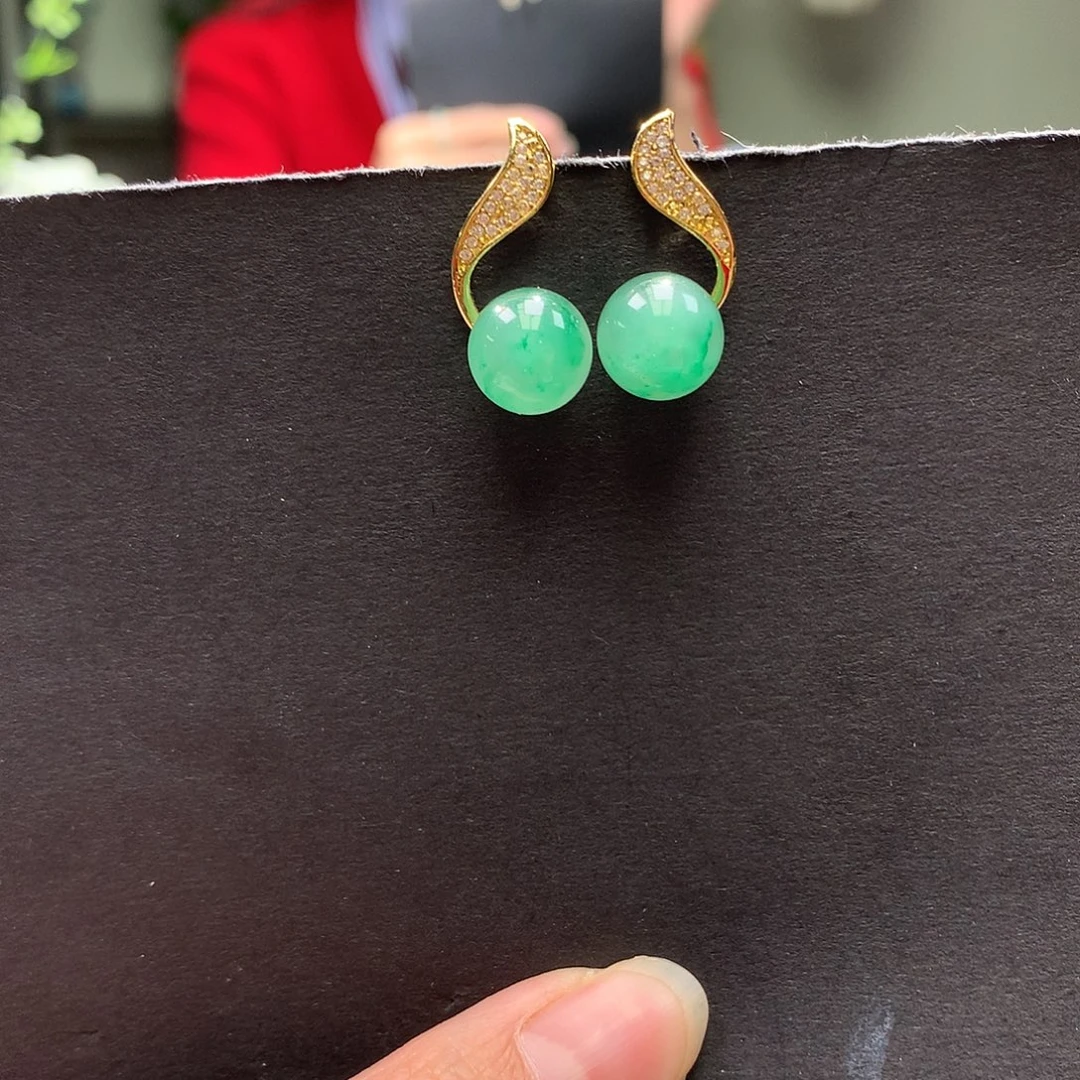 石英质玉未镶嵌耳坠