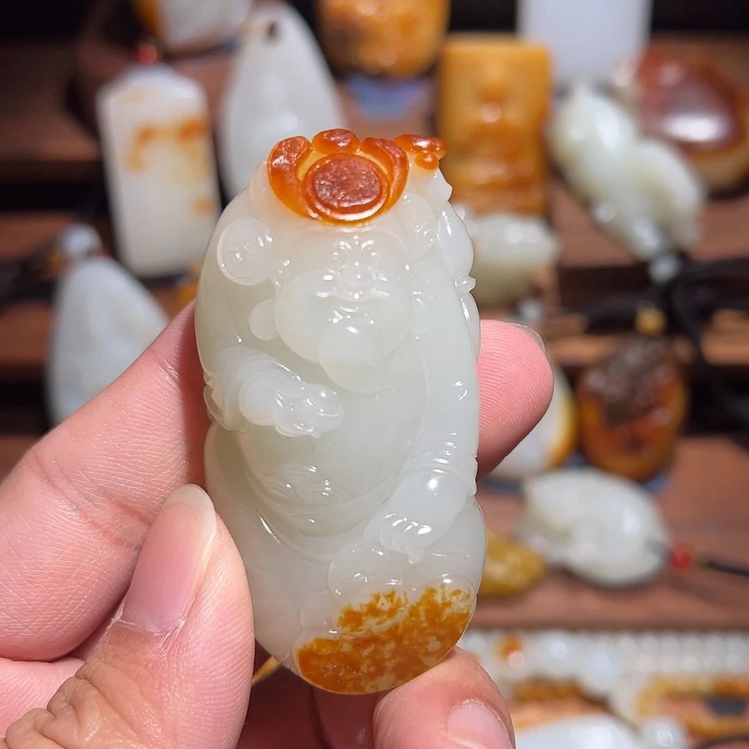 和田玉未镶嵌颈饰